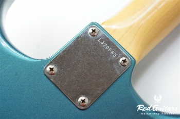 2004 Master Design 1965 Stratocaster Relic Designed by Mark Kendrick - Lake Placid Blue